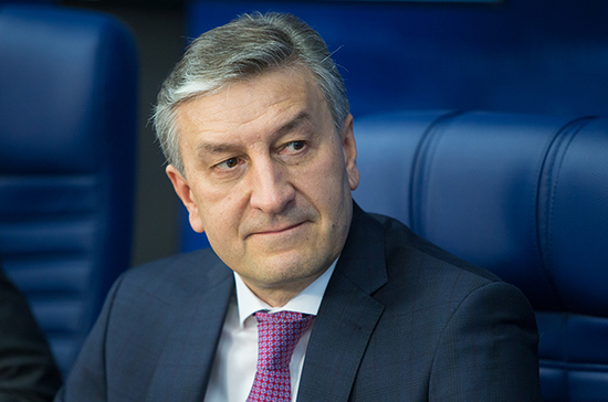 Айрат Фаррахов предлагает создать новый закон о&nbsp;закупках лекарств