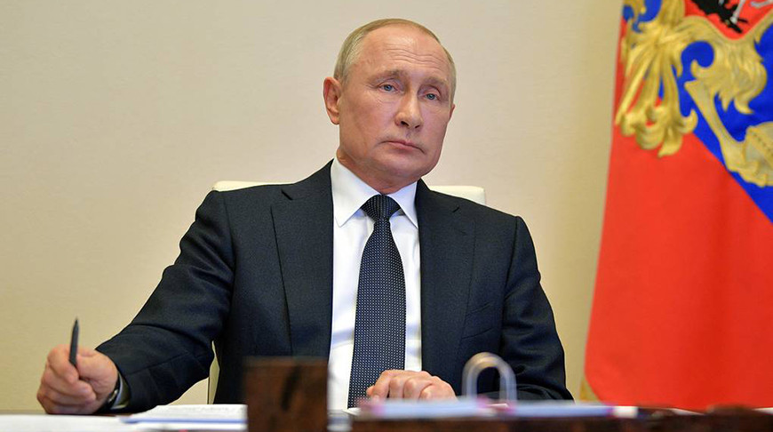 Путин подписал законы о штрафах для госкомпаний и об особенностях их закупок у субъектов МСП