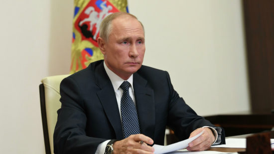 Путин подписал закон о проведении закупок для Крыма и Севастополя